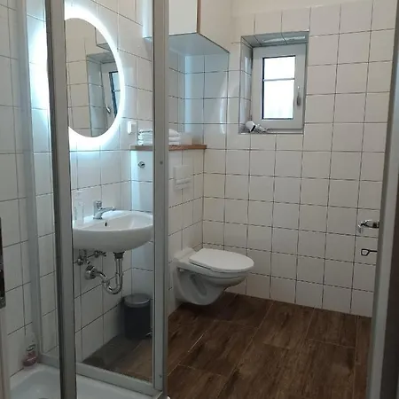 Litohlavy 17 - Na Samote U Lesa Pensión