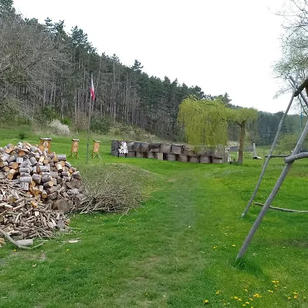 Litohlavy 17 - Na Samote U Lesa Králŭv Dvŭr