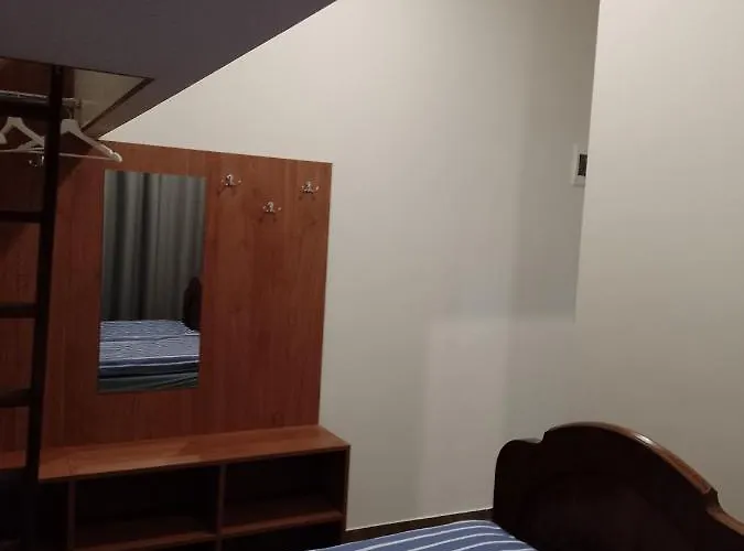 Litohlavy 17 - Na Samote U Lesa بيت ضيافة Králŭv Dvŭr