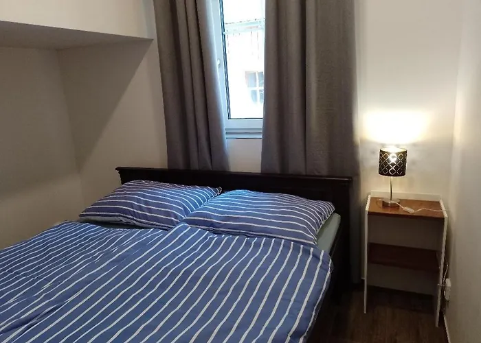 Litohlavy 17 - Na Samote U Lesa 3* Králŭv Dvŭr