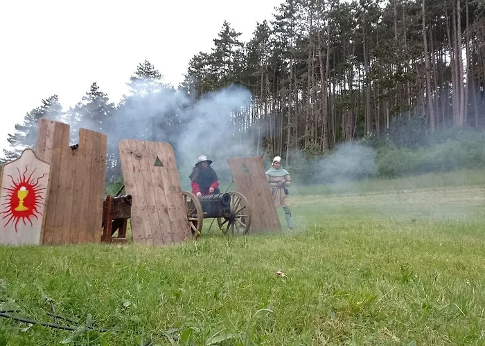 Litohlavy 17 - Na Samote U Lesa